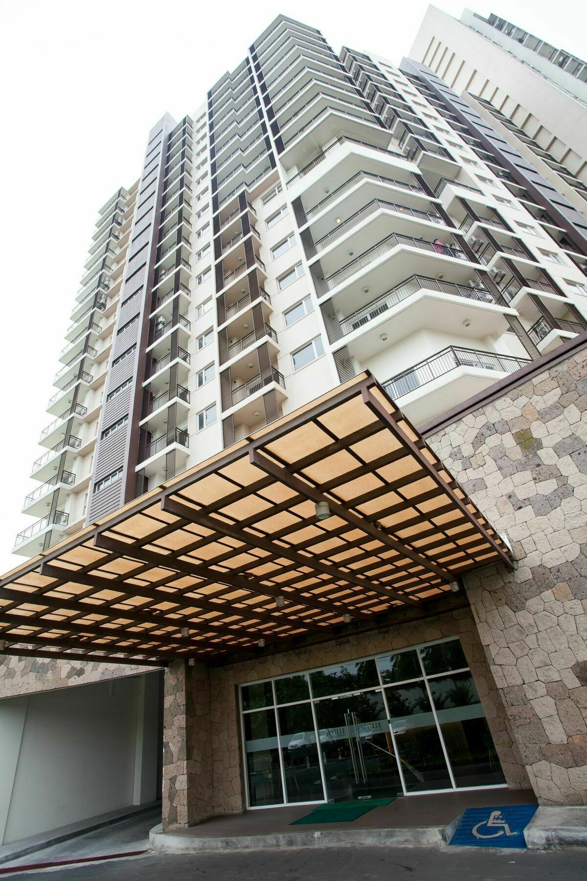 The Cirque Serviced Residences Quezon City Kültér fotó